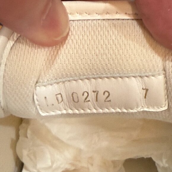 LOUIS VUITTON LV Ollie Richelieu Sneakers - Picture 7 of 10